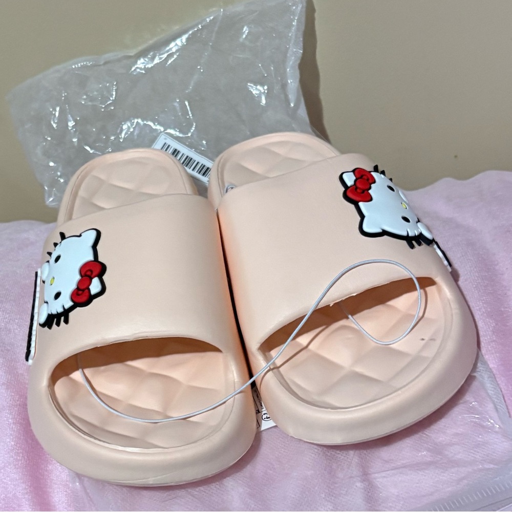 Easter Sale! Hello Kitty Pink coral Eva Slide Sandals women’s sizes New